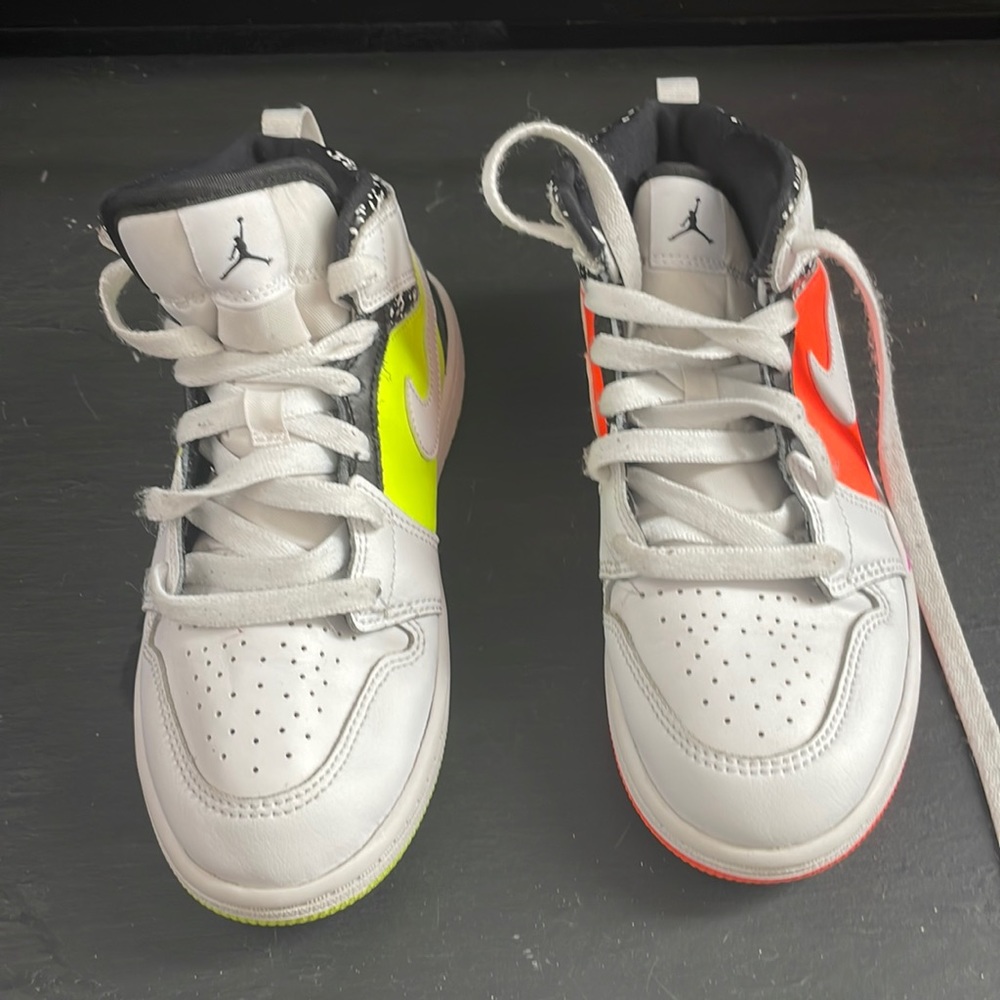 Jordan Preschool 1 Mid (Ps) Notebook 640734 870 - Size 2Y